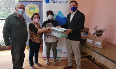 Nuevosur entrega kits sanitarios a juntas de vecinos para apoyar la reactivación de sus actividades