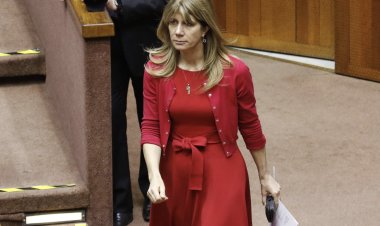 Senadora Rincón destaca avance de proyecto “devuélveme mi casa”