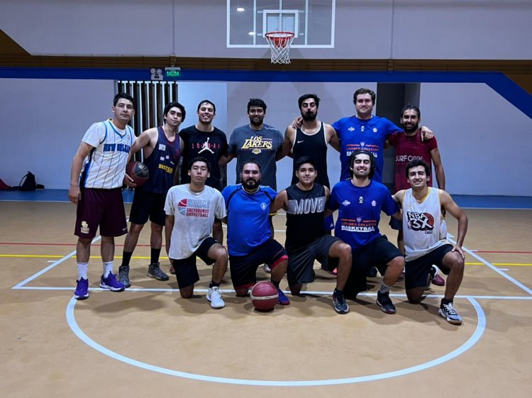 Linares Collegues: El campeón de básquetbol de la LibMaule tiene gimnasio para entrenar
