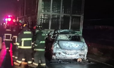 Linares: conductor muere calcinado tras violenta colisión por alcance entre vehículo menor y camión en la Ruta Cinco sur