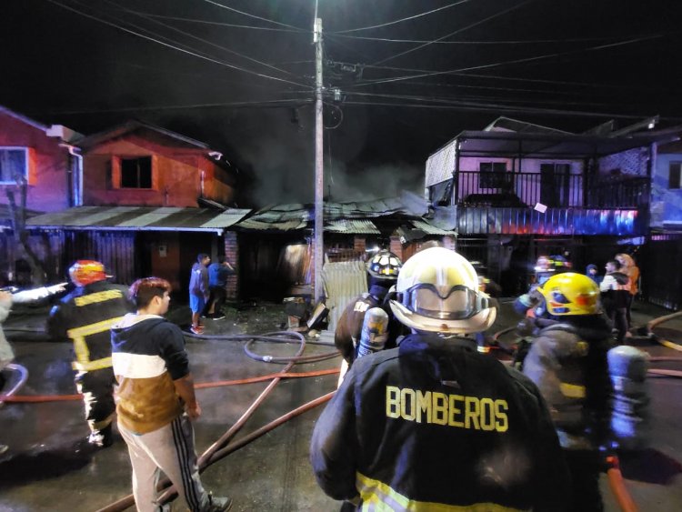 Tres viviendas afectadas deja nuevo incendio en el sector de Nuevo Amanecer