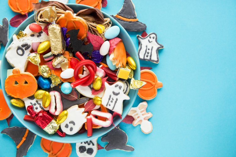 Halloween: toxicólogo advierte de los riesgos de no fijarse en los rotulados de dulces y disfraces