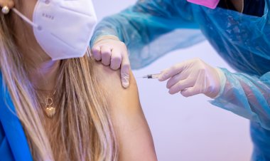 Epidemiólogos llaman a vacunarse frente a la llegada  de nueva subvariante de Ómicron al país