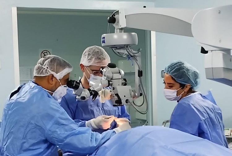 Linares: pacientes de oftalmología son beneficiados gracias a nuevo operativo médico propiciado por Clínica Alemana, Desafío Levantemos Chile y el hospital base