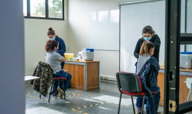 A 3 años de la llegada del Coronavirus a Chile: llaman a mejorar comunicación de riesgo