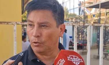 Presidente comisión fútbol respalda al entrenador Luis Pérez Franco