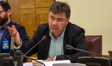 Ministro Valenzuela celebra aprobación de la ley de alcoholes que eleva las sanciones a quienes adulteren la producción vitivinícola