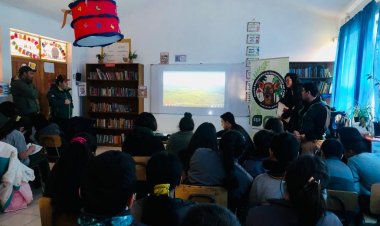 Realizan charla de educacional ambiental sobre los atributos naturales de Los Laureles en Longaví
