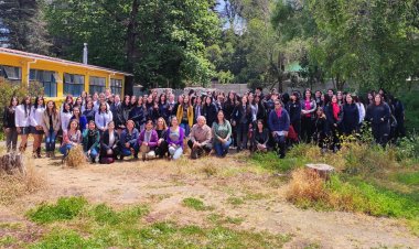 Estudiantes de liceos técnicos comparten con investigadoras de la Región del Maule