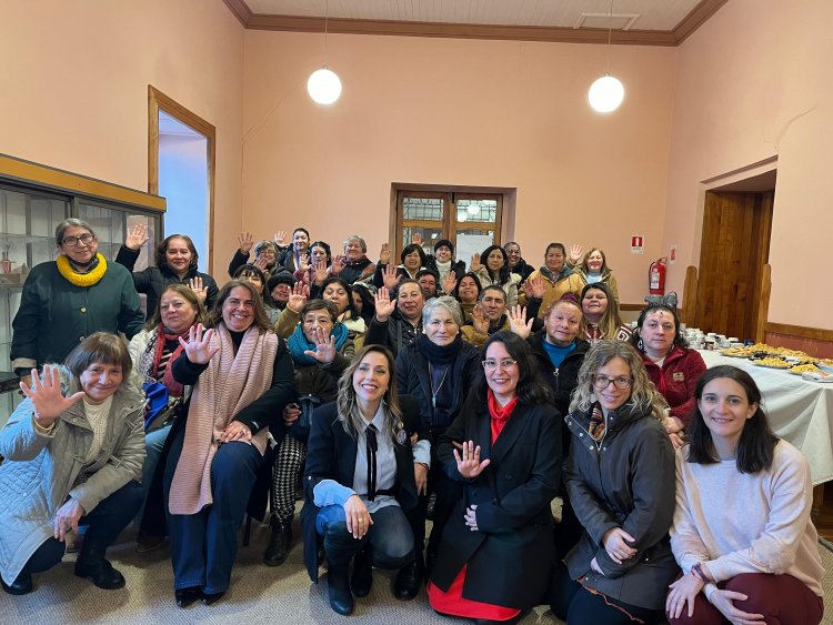 Ley Karin: autoridades de Gobierno lideraron charla dirigida a mujeres temporeras de la provincia de Linares