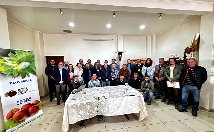 En Longaví se realizó taller sobre sustentabilidad y uso eficiente de recursos en manejo y producción de avellana