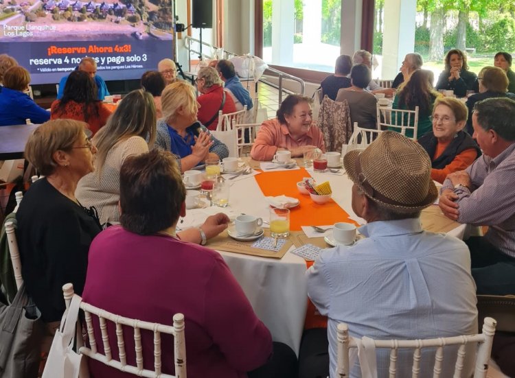 Adultos mayores de Linares disfrutaron de actividades recreativas