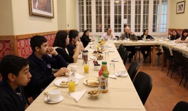 Reconocen a estudiantes  del Liceo Bicentenario San Miguel Arcángel de Linares