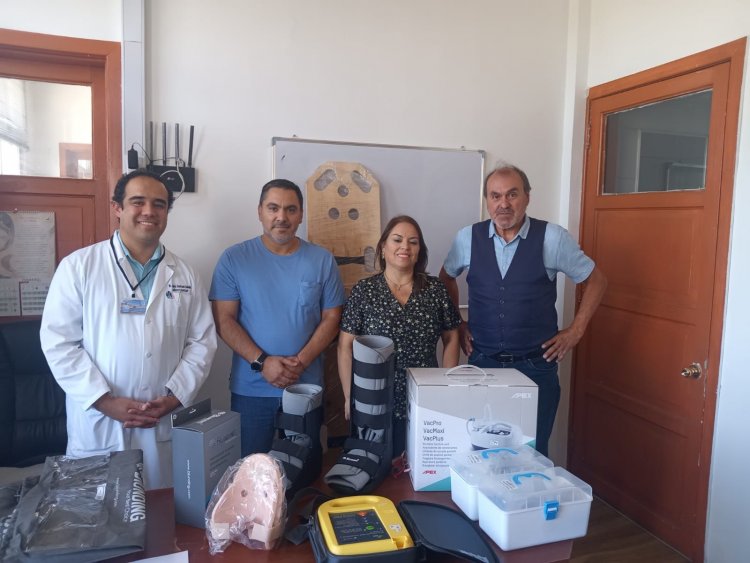 Servicio de Salud de Cauquenes recibe equipamiento médico de emergencia para sus ambulancias