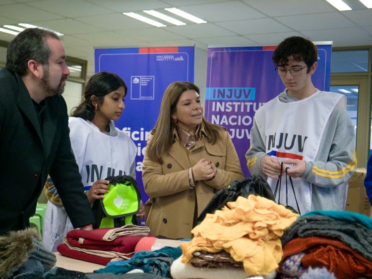 Jóvenes del Maule se suman a campaña solidaria para abrigar a personas en situación de calle