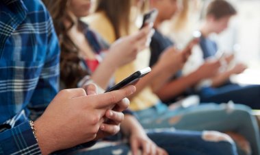 Demencia digital: el nuevo riesgo neurológico que amenaza a niños y jóvenes