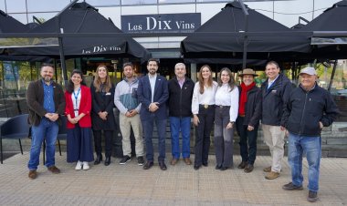 Cata, conversación y guitarra: Villa Alegre y San Javier presentaron sus nuevos vinos a restaurantes en Santiago