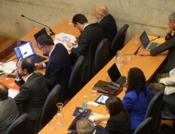 "Muñeca bielorrusa": Fiscalía formaliza a abogado linarense Yamil Najle y revela prueba clave contra Vivanco