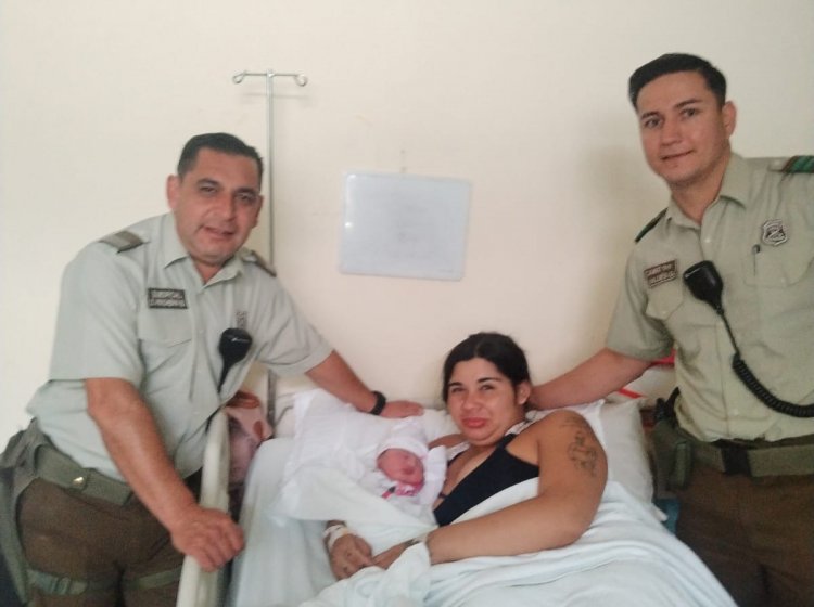 Carabineros asistió parto en plena vía pública