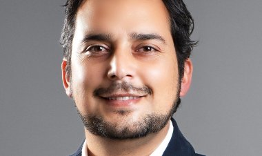 Cuestionan a concejal fiscalizador Ángel Carter por percibir doble sueldo