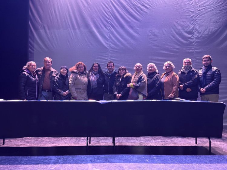 Municipalidad entrega equipamiento en comodato a 64 Juntas de Vecinos de Parral