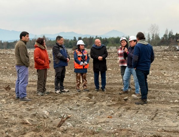 Linares: autoridades inspeccionan trabajos de encauzamiento en los ríos Ancoa y Achibueno para reforzar la seguridad ante crecidas