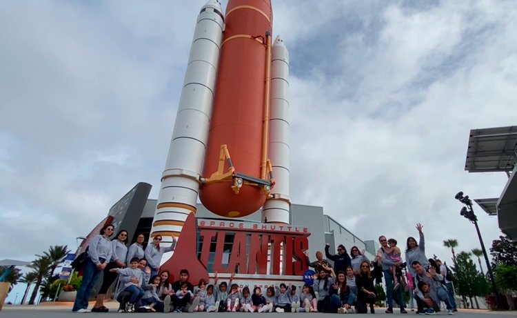 Cuenta regresiva: queda un mes para que niñas y niños participen en concurso que premia la asistencia destacada con viaje a la NASA