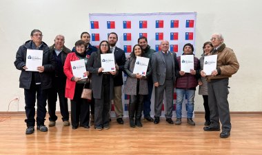 Bienes Nacionales entregó 11 títulos de dominio de las comunas de Linares y San Javier