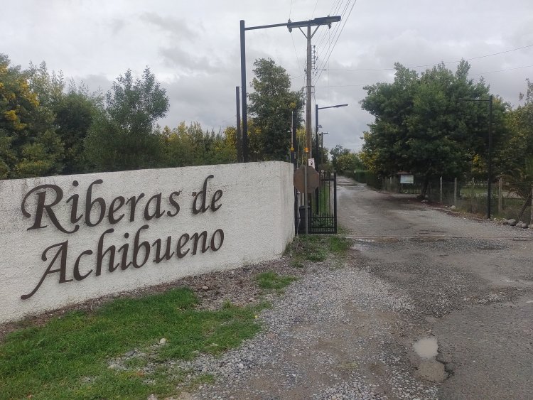 Vecinos de Loteo “Riberas de Achibueno” rechazan instalación de Centro de Restauración y Vida