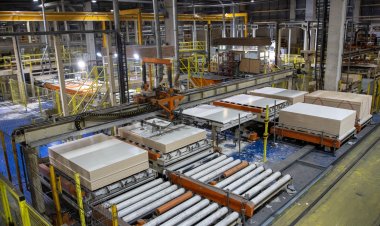 Una línea única en Latinoamérica busca abrir camino al reciclaje industrial de madera en Chile