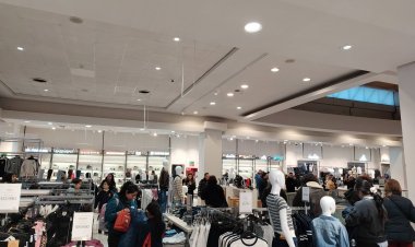 (VIDEO) Linares: revuelo por presencia de murciélagos en la apertura de la Tienda Falabella