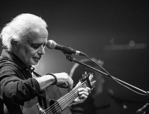 Fernando Ubiergo celebra 50 años de legado y grandes canciones