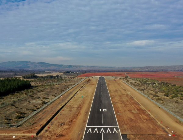 Obras Públicas inicia tercera etapa de modernización del Aeródromo El Boldo en Cauquenes