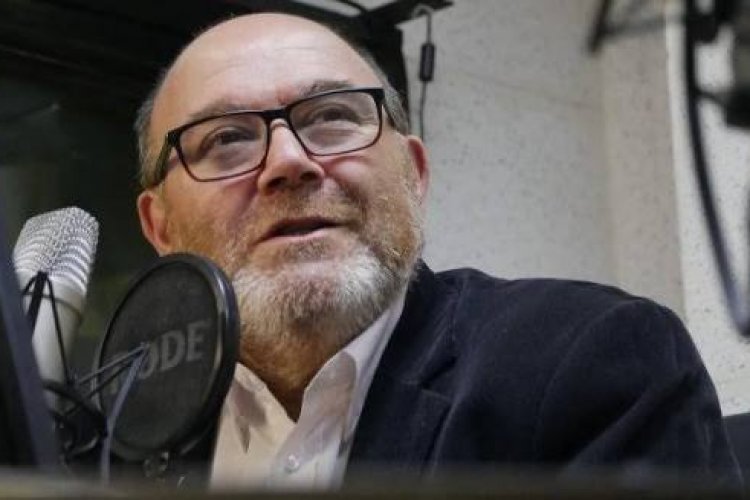 La columna de opinión de Lenin Fuentes Barros: Democracia Siempre