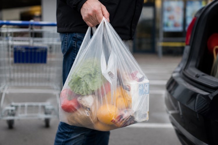 ¿Ha servido la norma “no más bolsas plásticas”?
