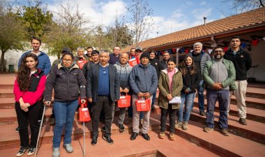 Tecnología en terreno: pequeños agricultores incorporan sensores para monitorear sus campos y decidir con datos propios