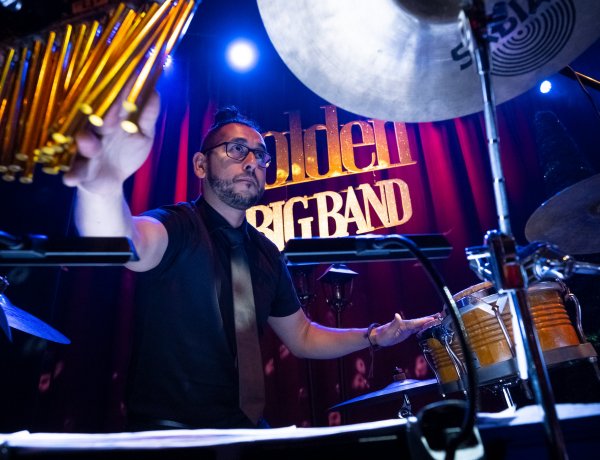 Nostalgia gamer y clásicos animados llegan al TRM de la mano de Golden Big Band