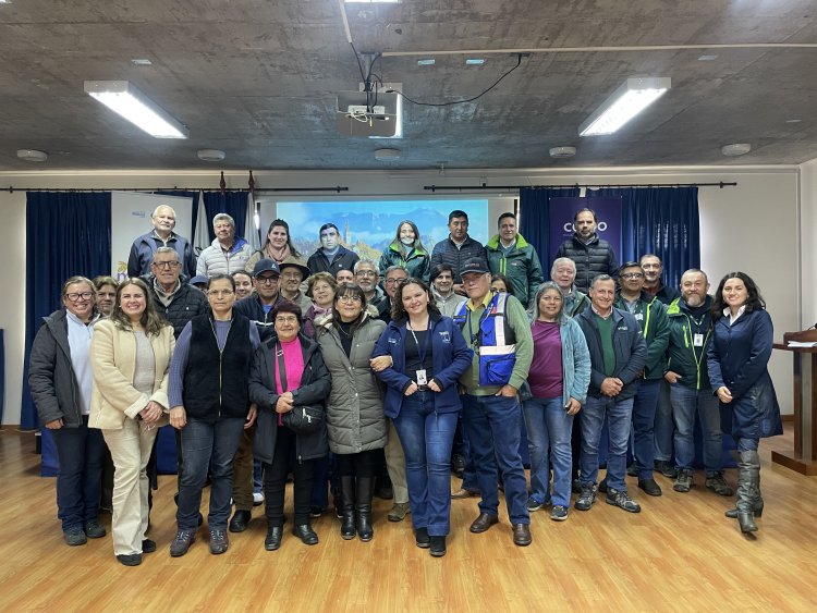 Apicultores del Maule fortalecen sus conocimientos sobre normativa y comercialización de mieles