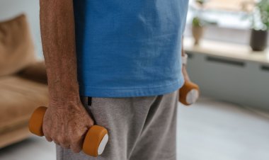 ¿Qué es la sarcopenia y cómo puede afectar el camino hacia la vejez?