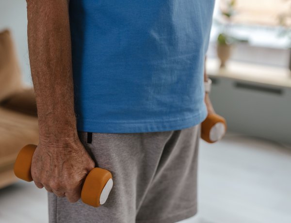 ¿Qué es la sarcopenia y cómo puede afectar el camino hacia la vejez?