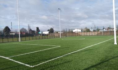 Millonarias obras en paisajismo y deporte en Linares