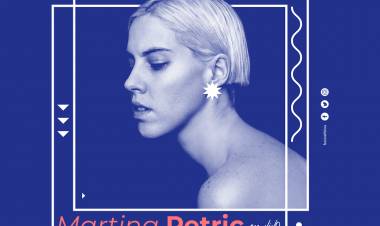Cantante Martina Petric se presenta en Linares