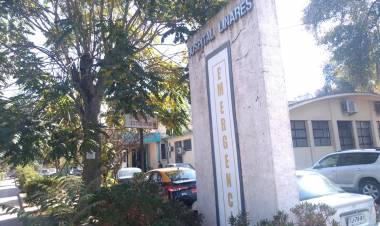 Compromiso de intendente Pablo Milad no se cumplió y recién mañana hospital de Linares comenzará a procesar examen PCR para Covid-19