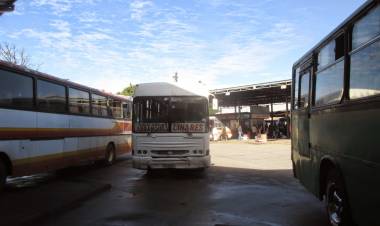 Paro de buses rurales en el Maule