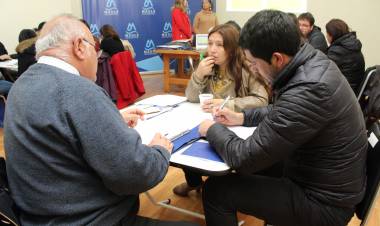 Docentes del CFT Maule junto a educadores de liceos de Linares finalizaron curso de la OEI
