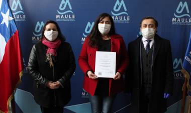 Histórico: CFT Estatal del Maule cuenta con su primera titulada y  da inicio al proceso de egreso de su primera generación