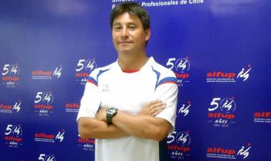 Jugadores del “Depo” desmienten acusaciones contra entrenador Luis Pérez y le entregan todo su apoyo