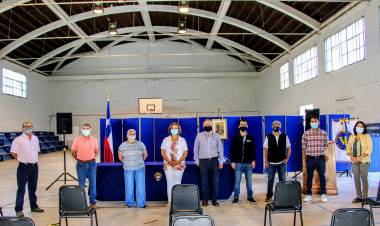 Después de un largo proceso comienza mejoramiento del gimnasio del liceo "Valentín Letelier" de Linares