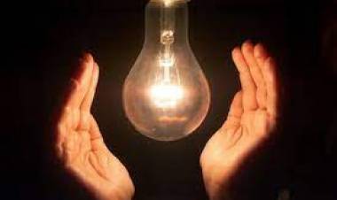 Diputado Matta junto a bancada DC ingresa resolución pidiendo subsidio a cuentas eléctricas domiciliarias