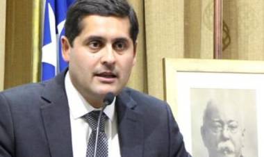 “El rebelde”, por Mario Meza Vásquez